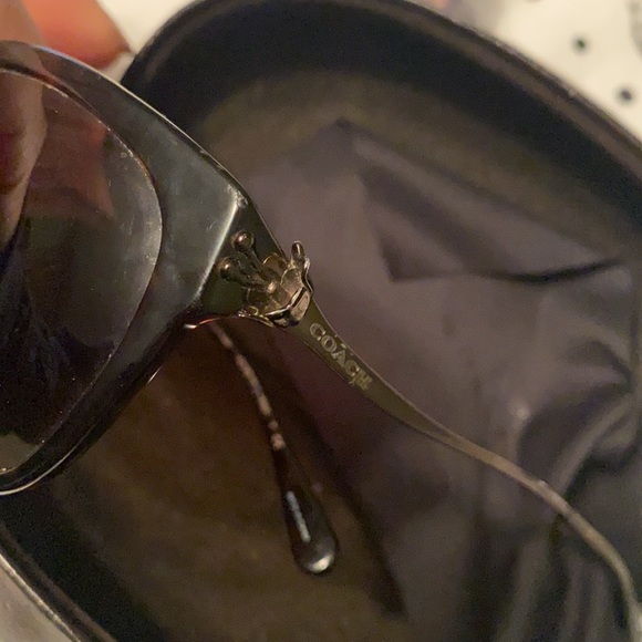 Tortoise Coach sunglasses main image 4